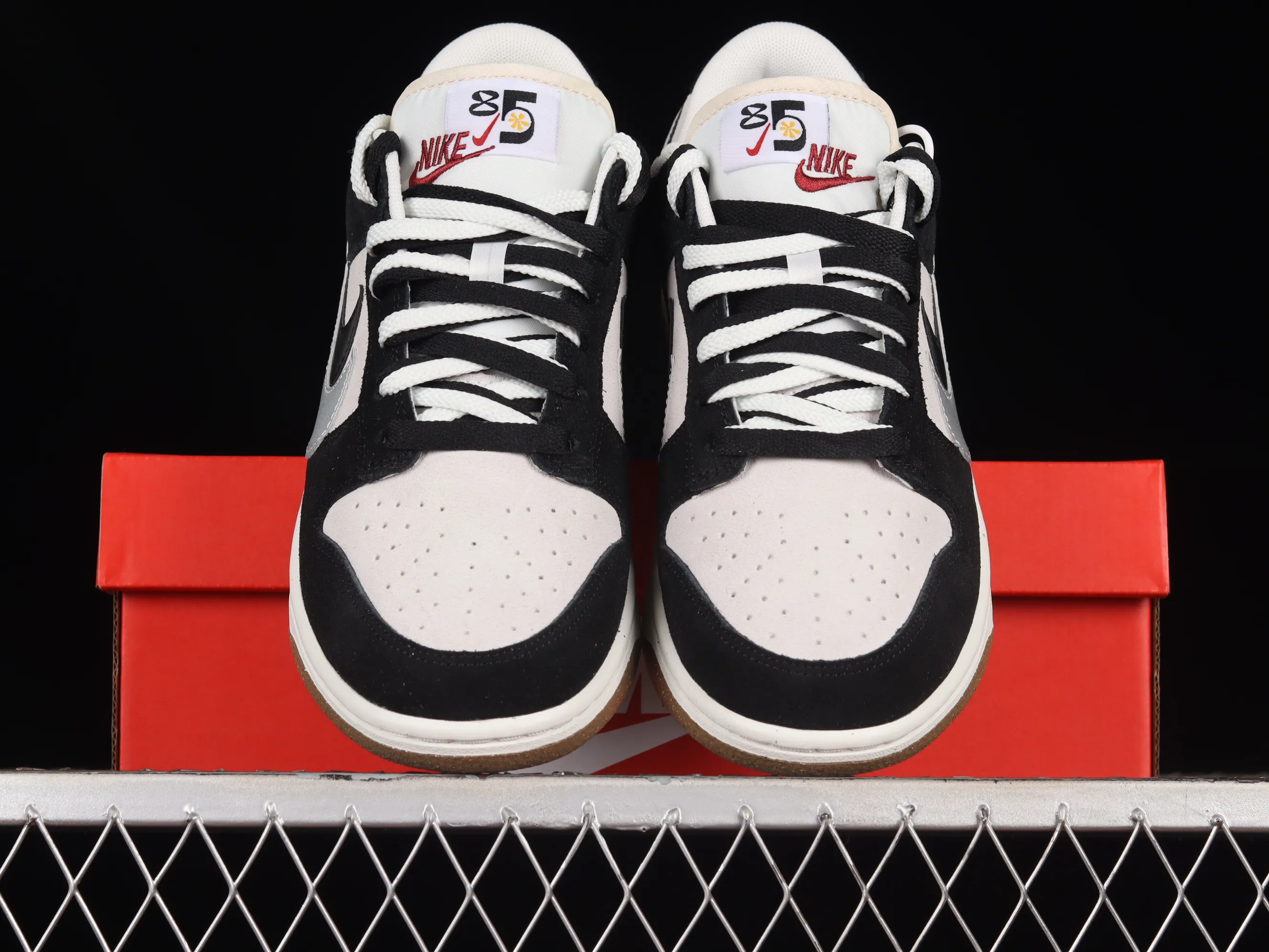 All categories Nk SB Dunk series Nk SB Dunk Low low-top sneakers Nk SB Dunk Low "85" black and white double hook SB low-top sports and leisure sneakers DO9457-128